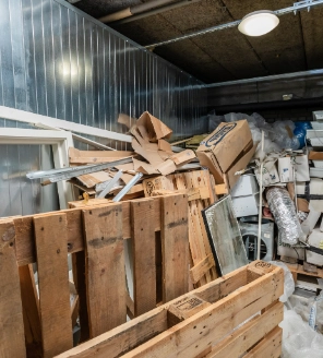 apotheek-ontruimen-hout houten pallets apotheek ontruimen