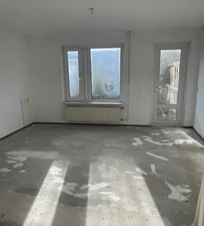 opgeruimde woonkamer