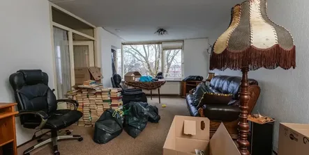 Volle woning vlak voor de woningontruiming